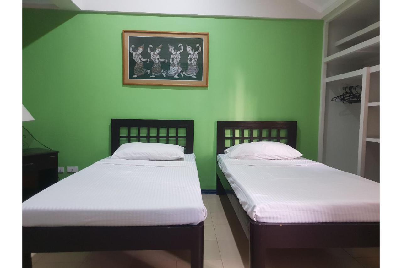 Saltimboca Tourist In Hotel Баколод Екстериор снимка